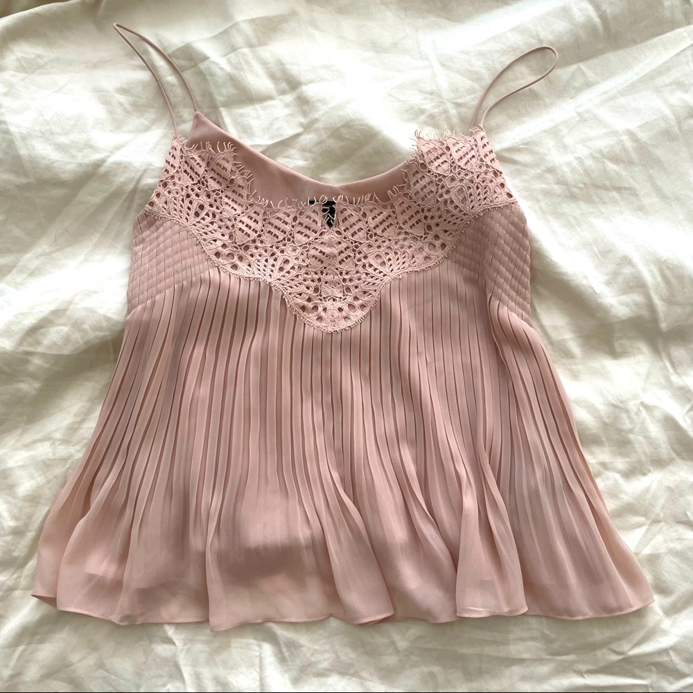 Beautiful Lace tank top / Cami